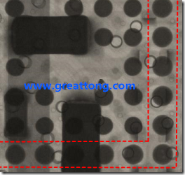 BGA錫球尺寸小于0.4mm，采用降低BGA內(nèi)圍襲球的錫膏量所得到X-Ray，稍微留意一下可以發(fā)現(xiàn)最外圈的錫量(圓的直徑)比其他內(nèi)圍的錫球上的錫量來得多一點點。也就是外圈的黑色圓形直徑比內(nèi)圈的圓形來得大一點點。