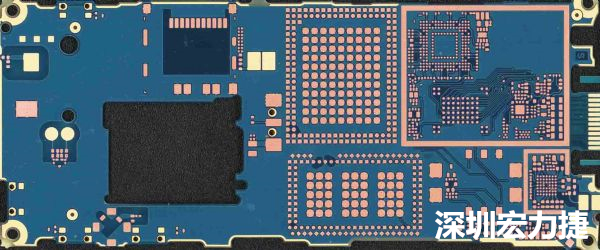 手機(jī)可用的PCB空間相當(dāng)小，而1片式的設(shè)計(jì)是節(jié)省成本的作法，如何做到區(qū)隔不同子系統(tǒng)、降低雜訊干擾，是設(shè)計(jì)關(guān)鍵。